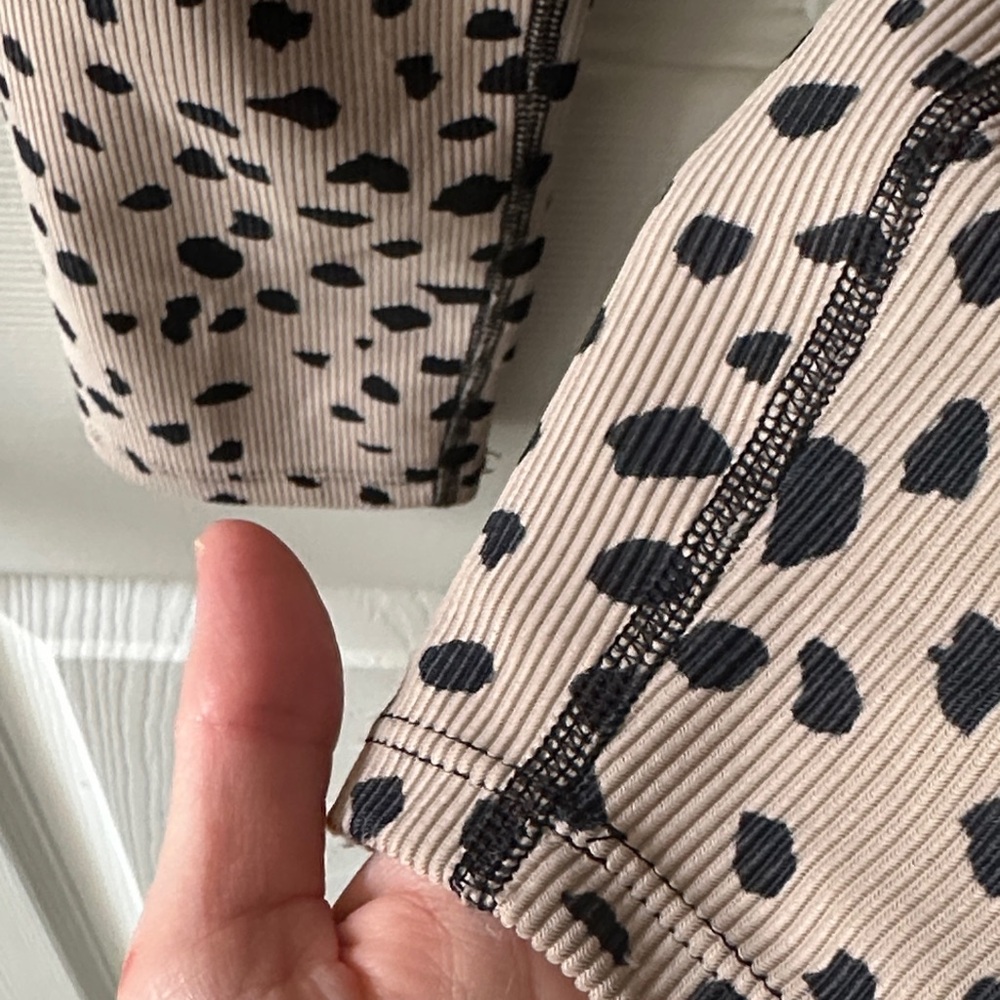 Beach Riot Leopard Ribbed Leggings Small - Picture 9 of 9